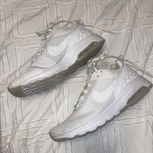 Like New Nike Sneakers
